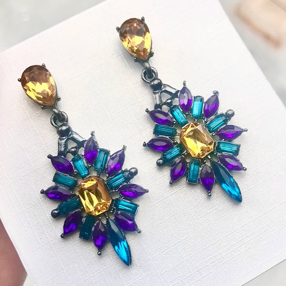 Jewelry - 🧡10/$45🧡Crystal Earrings NEW